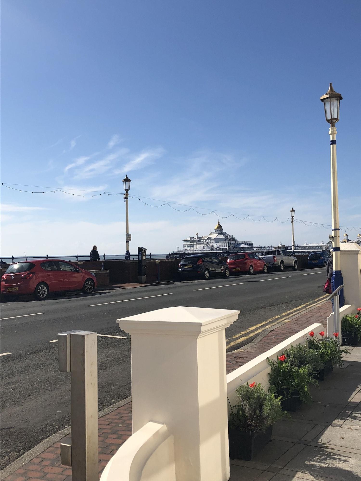 Eastbourne Riviera Hotel Exterior photo