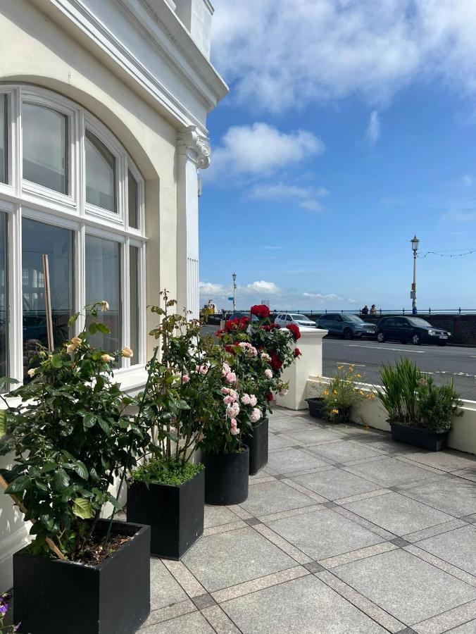 Eastbourne Riviera Hotel Exterior photo
